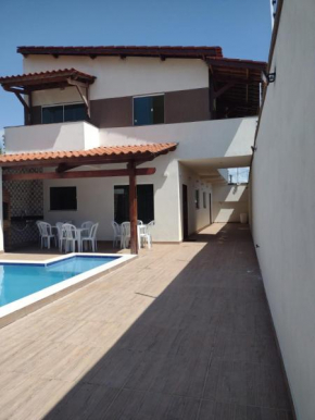 Praia Enseada dos Corais - casa com piscina -Pos Beira mar - 4 Quartos